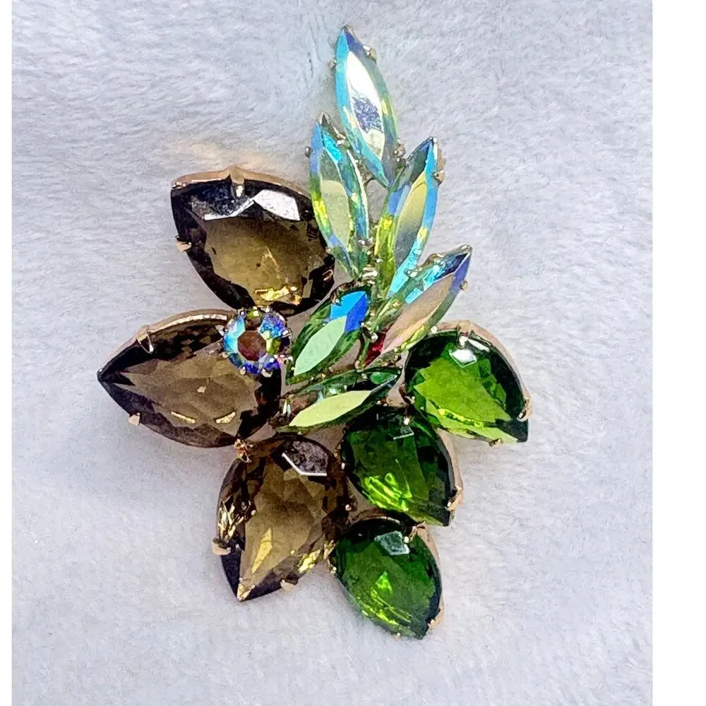 Mid‑Century Czech AB Rhinestone Brooch CZECHO/SLOVAKIA, Uranium Glass